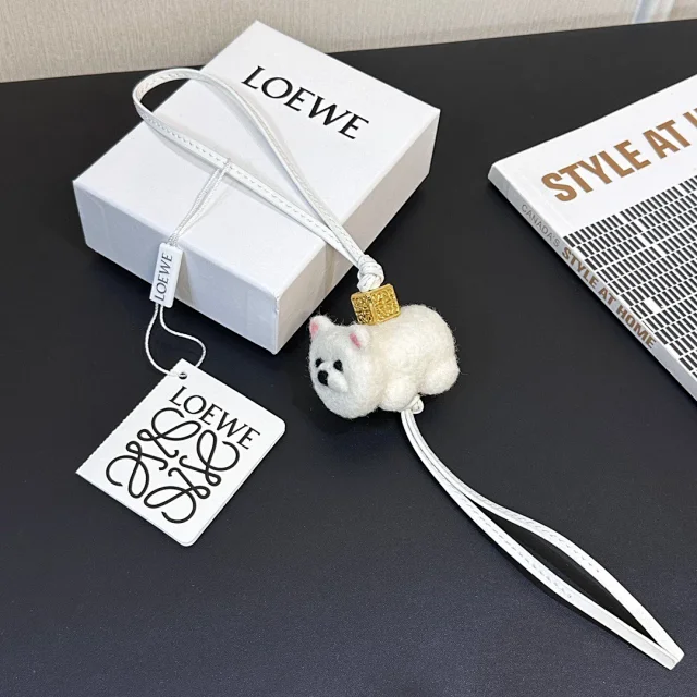 【复刻1:1】LOEWE罗意威 毛绒-钥匙扣-包挂饰